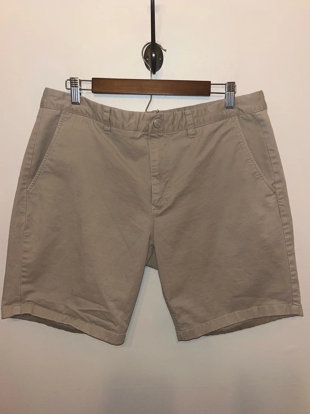 Bonobos Chino Shorts Mens Size 36 Tan Cotton Flat Front Outdoor Fishing EUC